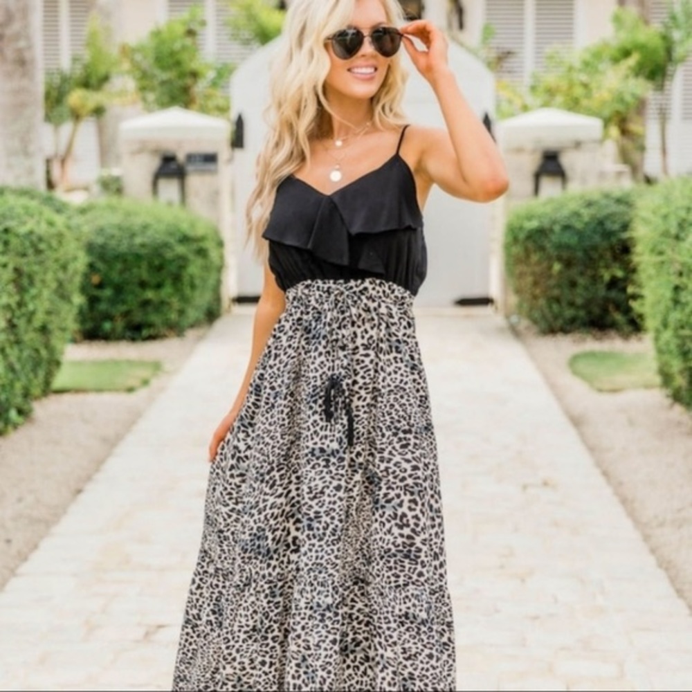 EUC Pink Lily Animal Print Spaghetti Strap Dress